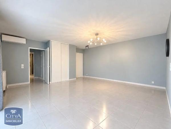 Appartement à louer 3 pièces 66.23m² Villeurbanne (69100)