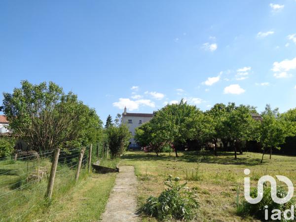 Maison à vendre 8 pièces 200 m² Bussac-sur-Charente