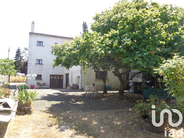 Maison à vendre 8 pièces 200 m² Bussac-sur-Charente