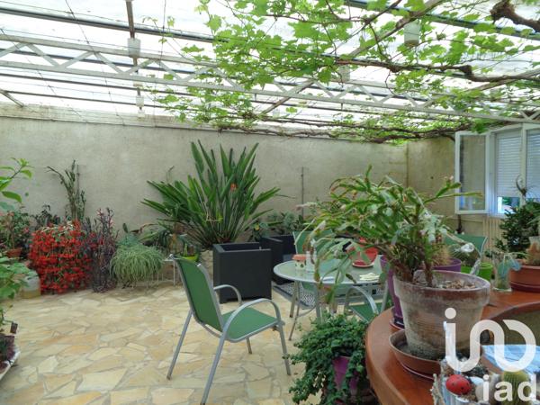 Maison à vendre 8 pièces 200 m² Bussac-sur-Charente