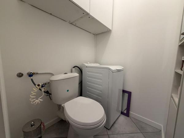 Appartement 2 pièces à vendre totalement rénové - Avignon, secteur République - Corps Saints