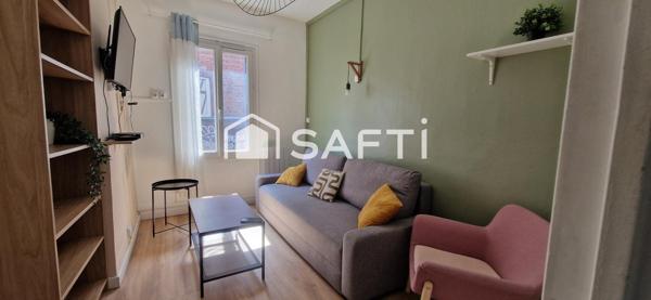 maison atypique en bonne état de 42m², 2 chambres, 2 salles d'eau, 2 toilettes,