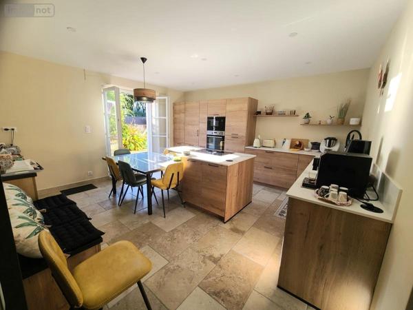 Maison à vendre à Pierrelatte dans la Drôme (26700), ref : 26060-807