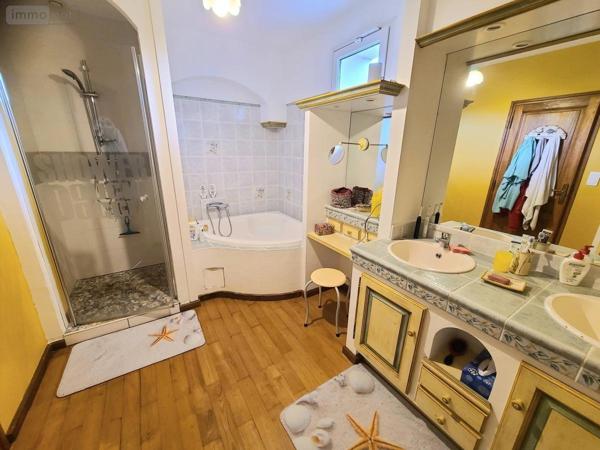 Maison à vendre à Pierrelatte dans la Drôme (26700), ref : 26060-807