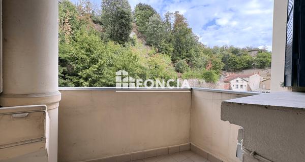 Location Appartement 4 pièces 106 m² - Caluire-et-cuire 69300