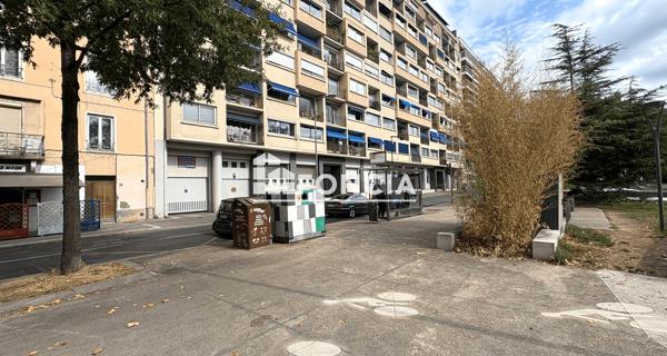Location Appartement 4 pièces 106 m² - Caluire-et-cuire 69300