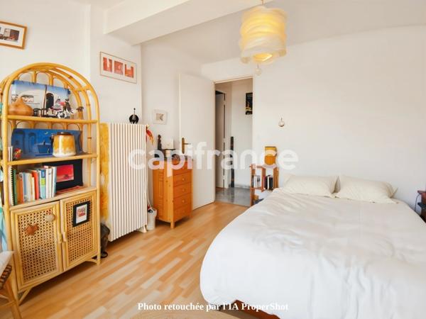HERAULT (34) LA GRANDE−MOTTE (34280) à vendre Appartement 3 pièces de 91 m 2 et terrasse de 120 m 2 + garage.