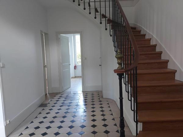 Maison à louer    5 pièces • 128,05 m2 Melun