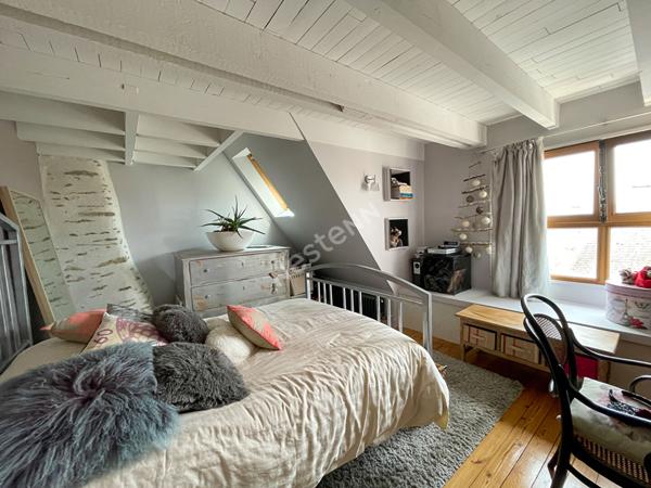 Charmante maison en pierre à vendre dans le centre-bourg de Ambon