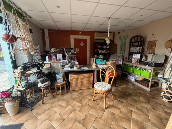 Immeuble à PLEUCADEUC, 56140 - 160m²