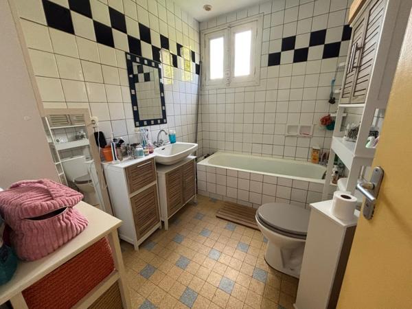 Immeuble à PLEUCADEUC, 56140 - 160m²