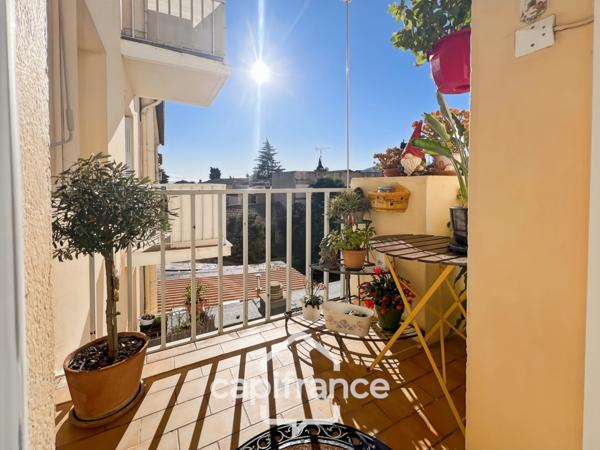 Appartement à vendre 3 pièces HYERES (83) Appartement T3 rénové - Quartier Riondet – Terrasse, balcon, cave – Tout à pied