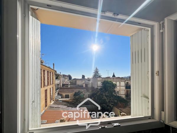 Appartement à vendre 3 pièces HYERES (83) Appartement T3 rénové - Quartier Riondet – Terrasse, balcon, cave – Tout à pied