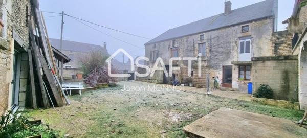 Corps de Ferme de 270 m² habitable Avec dépendances