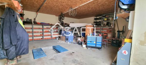 Corps de Ferme de 270 m² habitable Avec dépendances