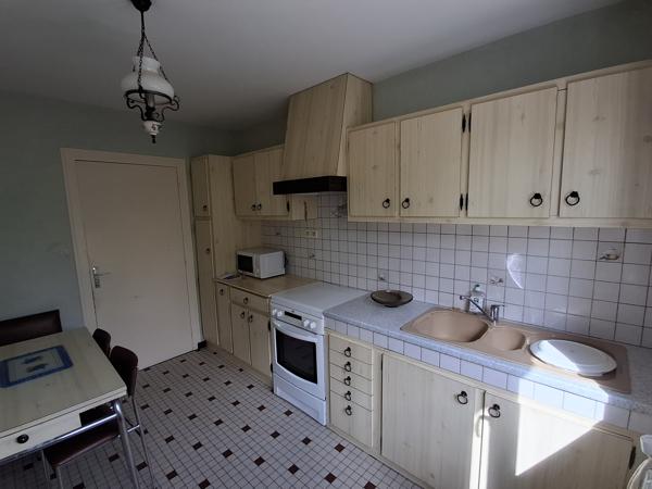 Pavillon de plain-pied, quartier calme