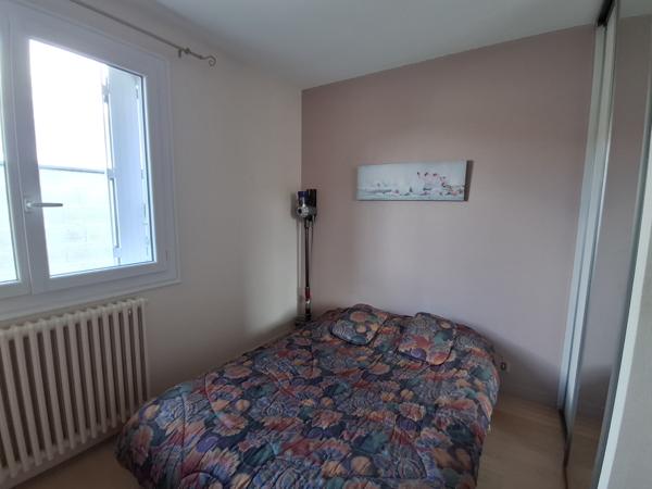 Pavillon de plain-pied, quartier calme