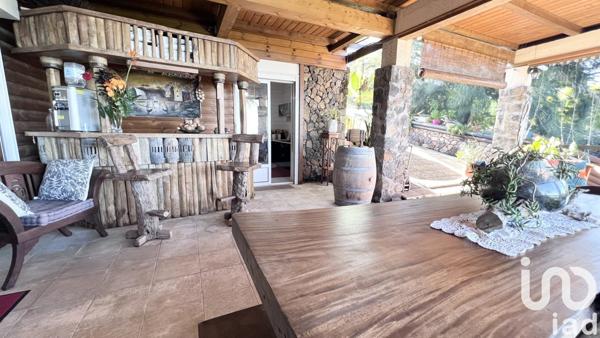 Maison à vendre 8 pièces 263 m² Le Tampon