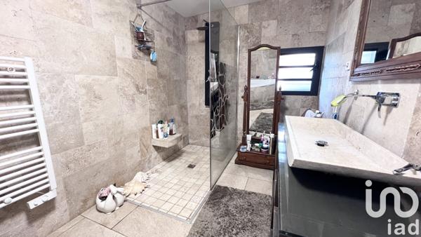 Maison à vendre 8 pièces 263 m² Le Tampon