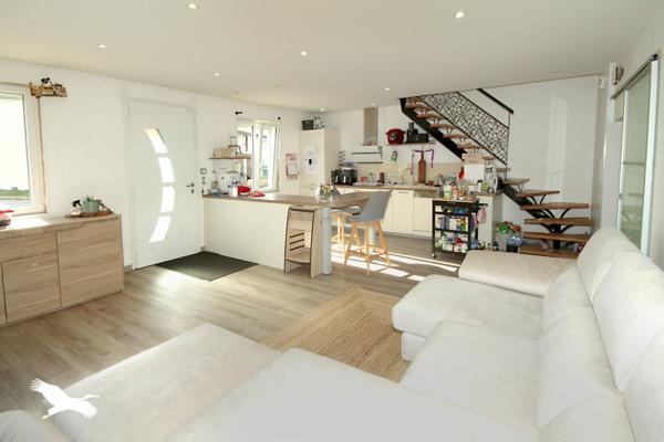 Maison à vendre |  Saint-Astier |  4 pièces | 111 m²