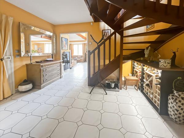 Maison d'exception 214m² ? 5 ch ? Ponton privé ? Port Cergy