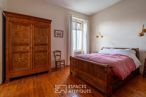 Clisson, Maison de maître du XIXe et panorama médiéval