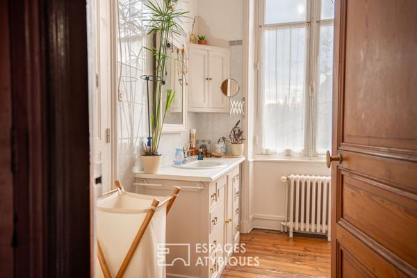 Clisson, Maison de maître du XIXe et panorama médiéval