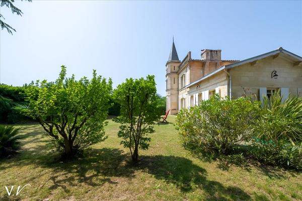 CHATEAU DU XIXe siècle - LATRESNE