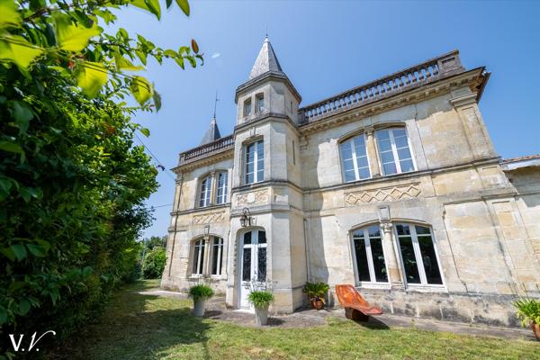 CHATEAU DU XIXe siècle - LATRESNE