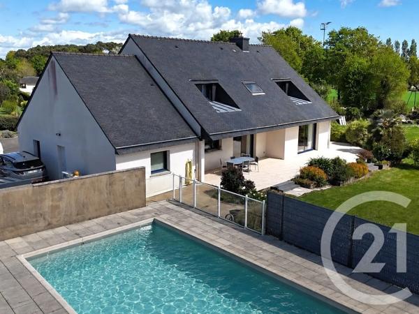 Maison à vendre  7 pièces - 185 m 2   SURZUR  - 56