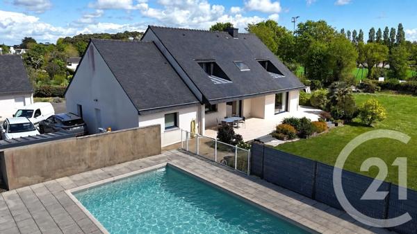 Maison à vendre  7 pièces - 185 m 2   SURZUR  - 56