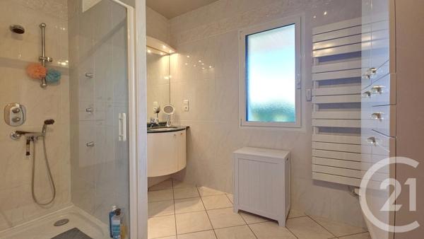 Maison à vendre  7 pièces - 185 m 2   SURZUR  - 56