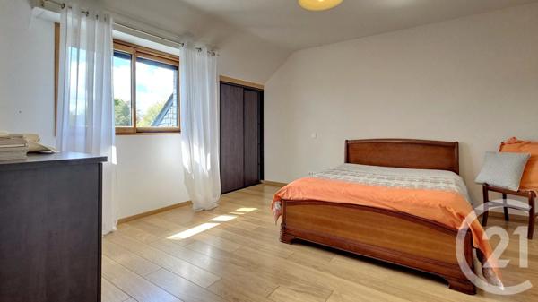 Maison à vendre  7 pièces - 185 m 2   SURZUR  - 56