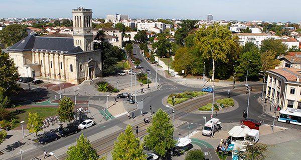 RARE SUR TALENCE DERNIER ETAGE DOUBLE TERRASSE ET PARKINGS