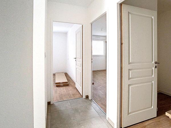 Maison Neuve Plain- pied à Vendre à Beaupréau en Mauges - 6 Chambres et Confort Moderne !