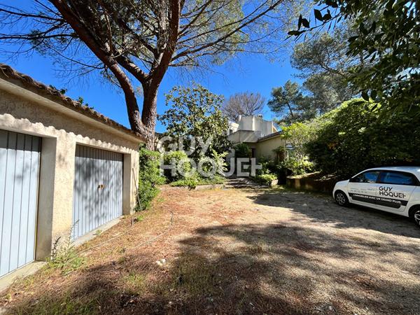 Maison spacieuse à vendre à Langlade avec piscine et double garage