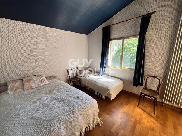 Maison spacieuse à vendre à Langlade avec piscine et double garage