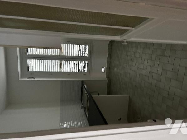 MONTREUIL - CROIX DE CHAVAUX -  IMMEUBLE ANCIEN 303 M²