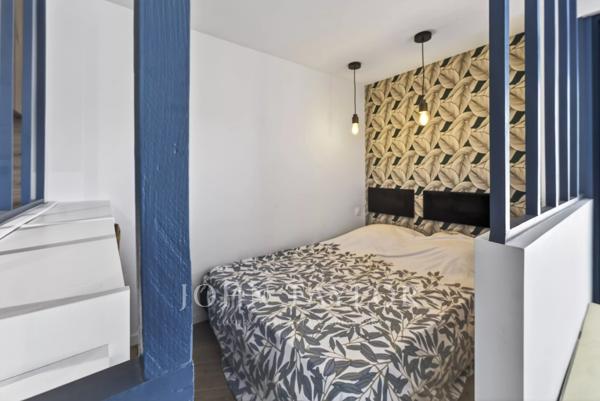 Villa contemporaine avec piscine à Saint-Cyr-sur-Mer