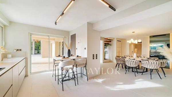 Villa rénovée avec vue collines à Mougins