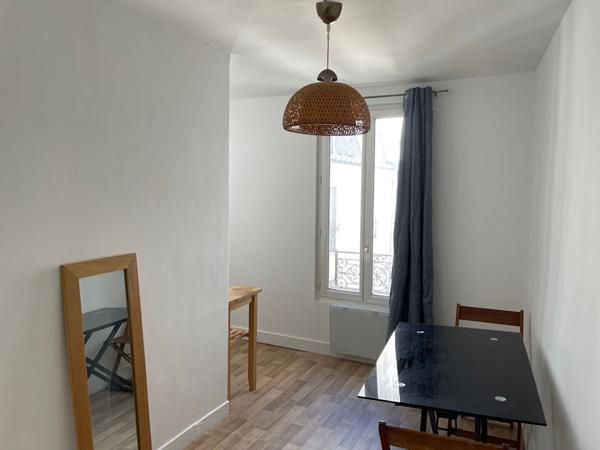 Appartement Paris 1 pièce(s) 23 m2