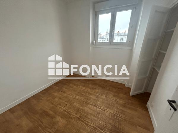 Location Appartement 2 pièces 29.94 m² - 8 RUE FAUTRAS Brest 29200