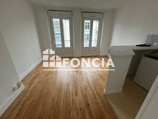 Location Appartement 2 pièces 29.94 m² - 8 RUE FAUTRAS Brest 29200