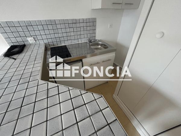 Location Appartement 2 pièces 29.94 m² - 8 RUE FAUTRAS Brest 29200