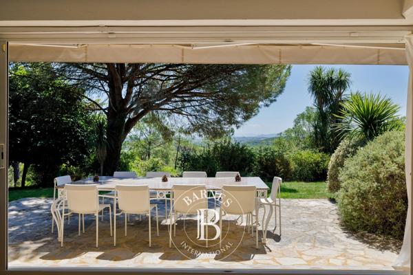Saint-Martin-de-Seignanx, Maison 6 Chambres -  703 m² à vendre