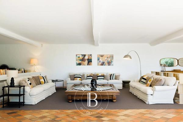 Saint-Martin-de-Seignanx, Maison 6 Chambres -  703 m² à vendre