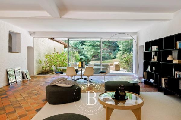 Saint-Martin-de-Seignanx, Maison 6 Chambres -  703 m² à vendre