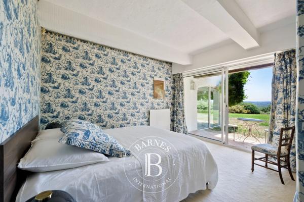 Saint-Martin-de-Seignanx, Maison 6 Chambres -  703 m² à vendre