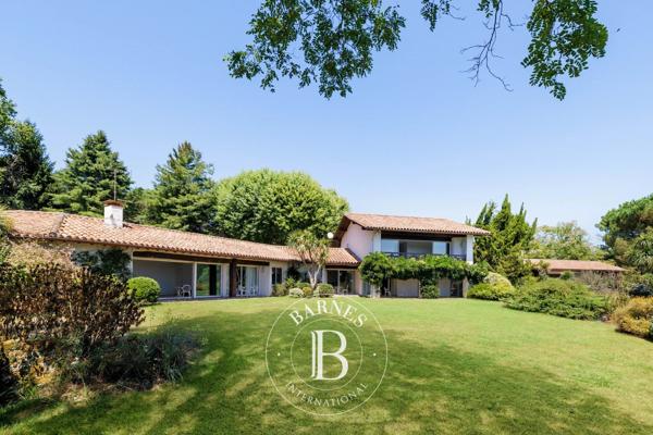 Saint-Martin-de-Seignanx, Maison 6 Chambres -  703 m² à vendre