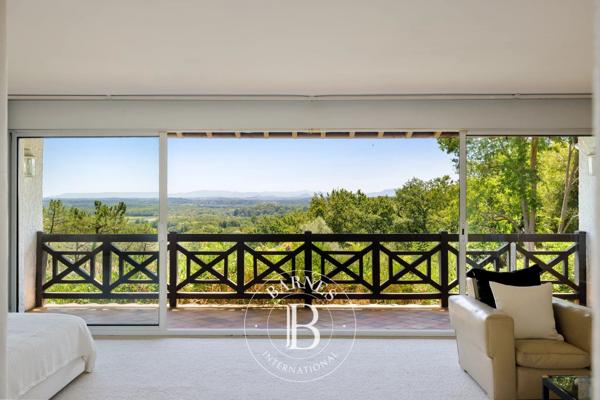 Saint-Martin-de-Seignanx, Maison 6 Chambres -  703 m² à vendre